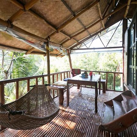 Хостел Busuanga Backpackers Concepcion  Экстерьер фото