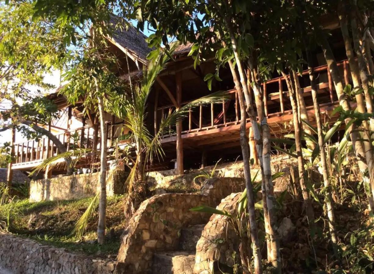 Хостел Busuanga Backpackers Concepcion  Экстерьер фото
