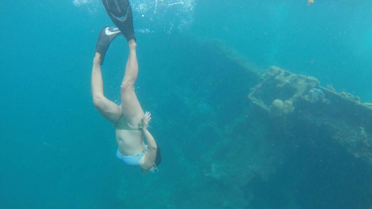 Хостел Busuanga Backpackers Concepcion  Экстерьер фото